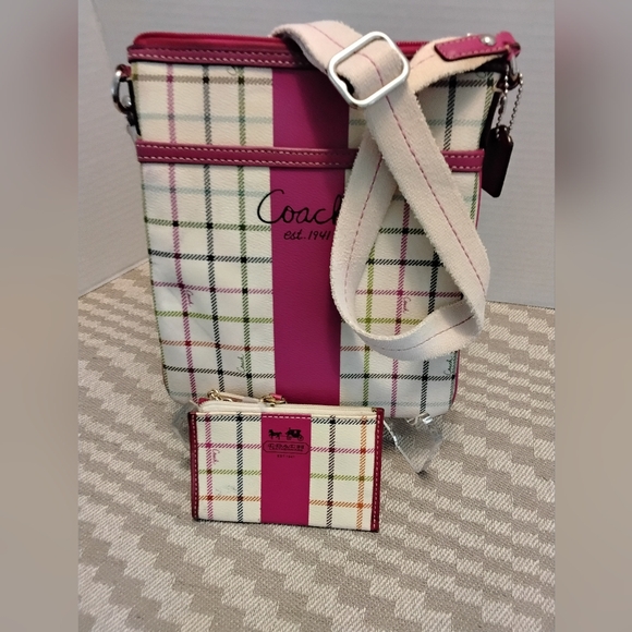 Coach Tattershall plaid crossbody bag with matching coin purse - Picture 2 of 8